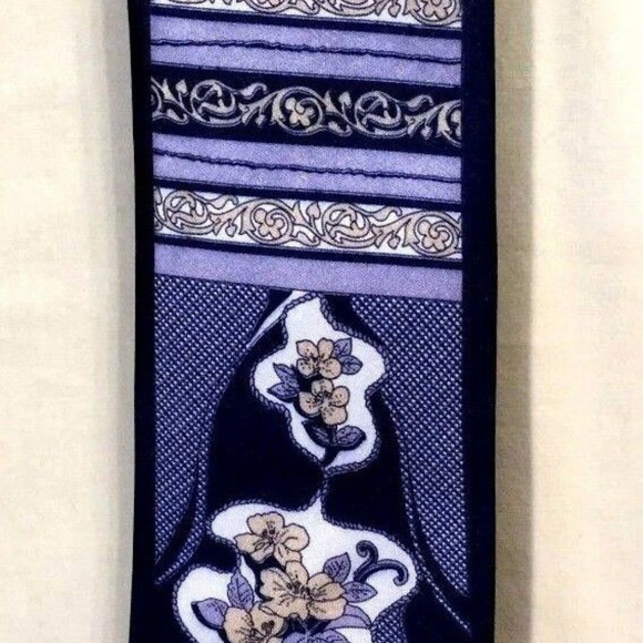 Men's Claudio Nucci Necktie - Floral Purple - Picture 4 of 8
